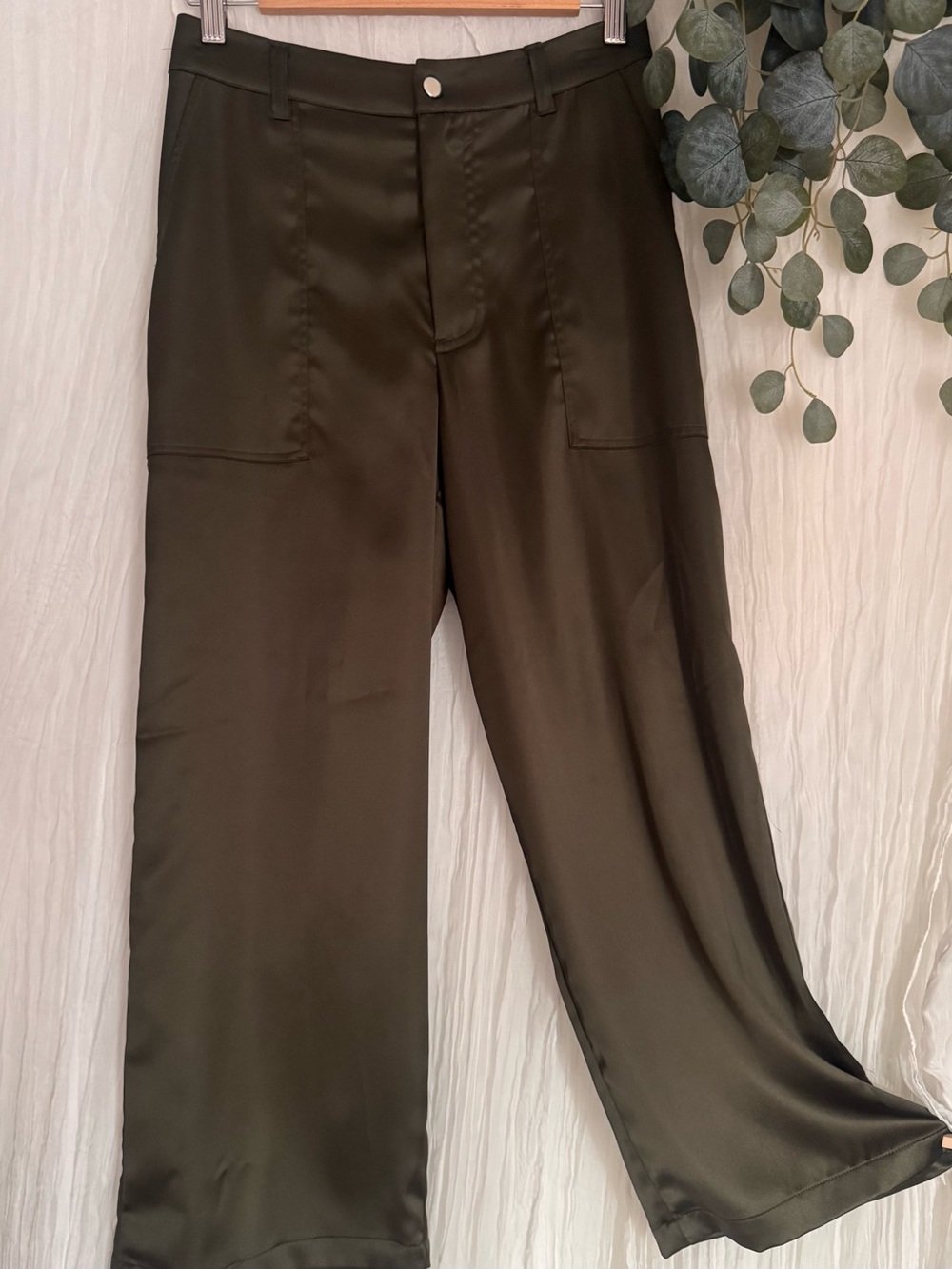 Women's Wide-Leg Olive Green Pants